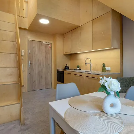 Lejlighed Waterlane Vintage Blisko Stoczni Gdanskiej By Renters Gdańsk