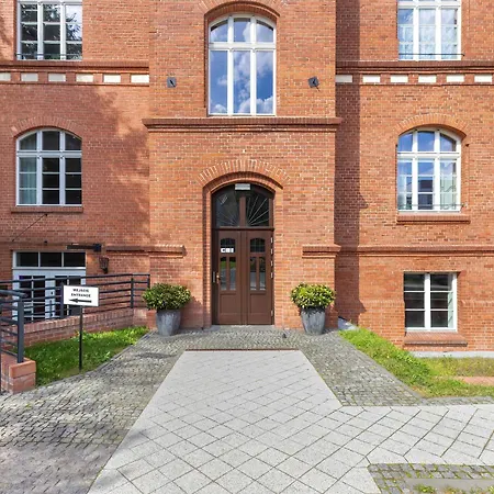 Waterlane Vintage Blisko Stoczni Gdanskiej By Renters Appartamento Danzica